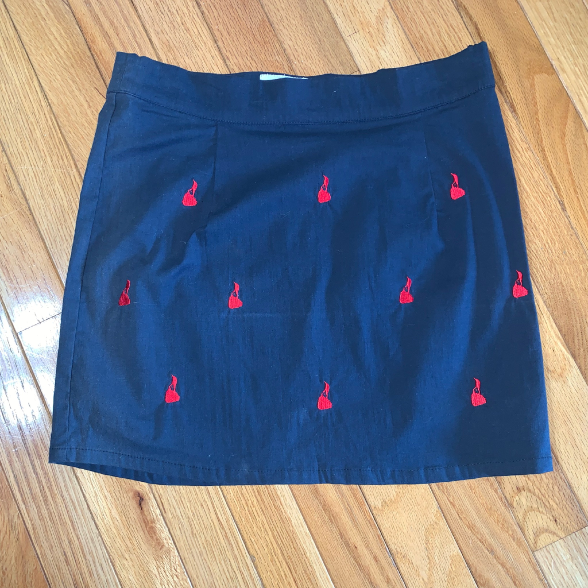 Nwt Block Island Brand Block Island Navy With Red Logo Mini Skirt  Medium